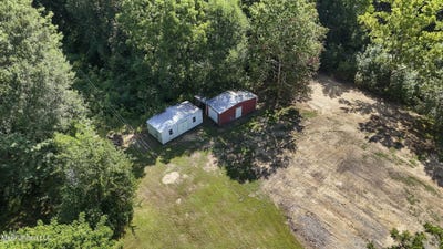 /international/us/1215-flag-lake-road-sarah-ms-110101240939/