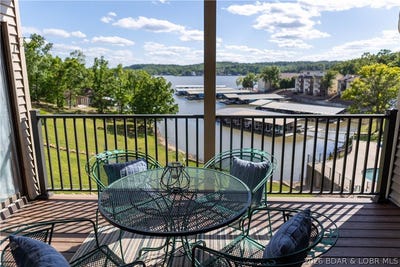 /international/us/40-robinwood-drive-lake-ozark-mo-110107954404/