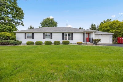 /international/us/2132-e-cole-road-fremont-oh-110107879341/