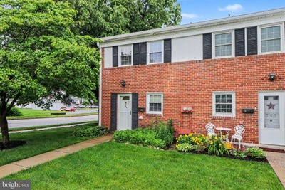 /international/us/799-hardwick-place-york-pa-110108348838/