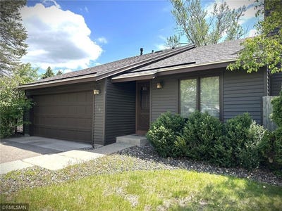 /international/us/1360-willow-creek-lane-shoreview-mn-110108570966/
