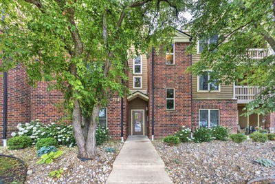 /international/us/214-glengarry-drive-bloomingdale-il-110109103131/