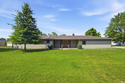 /international/us/8-meridian-drive-hartford-city-in-110108964176/