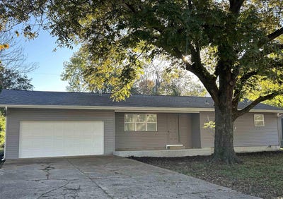 /international/us/83-finch-drive-mountain-home-ar-110108477197/