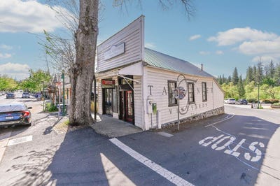 /international/us/435-main-street-murphys-ca-110107240608/