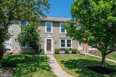 /international/us/8189-mountain-estate-court-pasadena-md-110109186061/