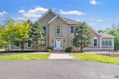 /international/us/461-amity-road-woodbridge-ct-110105850760/