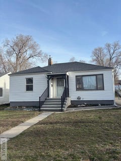 /international/us/77-cottonwood-avenue-pocatello-id-110106448074/
