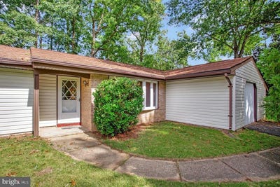 /international/us/3905-brewster-court-waldorf-md-110120060001/