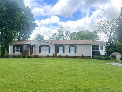 /international/us/1307-glass-hill-road-goode-va-110108343583/
