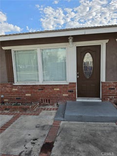 /international/us/18639-orange-bloomington-ca-110120561647/