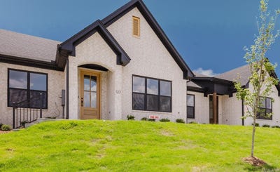 /international/us/127-edgewood-circle-little-rock-ar-110100424980/
