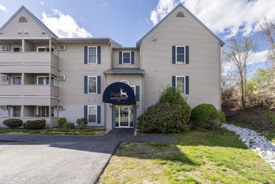 /international/us/92-eastern-avenue-manchester-nh-110107984356/