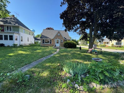 /international/us/155-w-union-ave-cedar-grove-wi-110100896704/