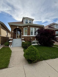 /international/us/2136-n-75th-avenue-elmwood-park-il-110108354535/