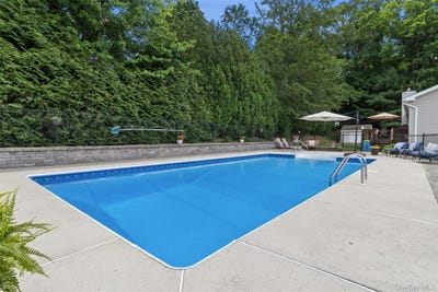 /international/us/26-pugsley-parkway-cortlandt-manor-ny-110108750466/