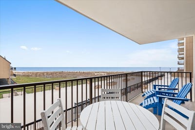 /international/us/209-chesapeake-house-bethany-beach-de-110106698346/