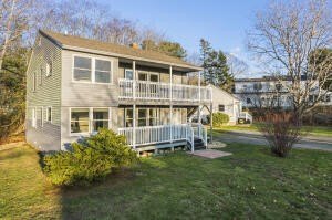 /international/us/22-pier-road-kennebunkport-me-110100446541/