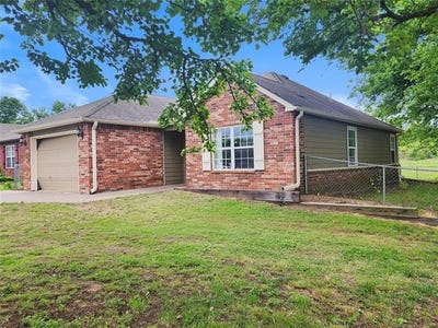 /international/us/418-n-6th-street-collinsville-ok-110108396371/