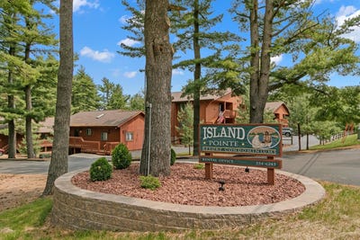 /international/us/1251-canyon-road-wisconsin-dells-wi-110099989774/