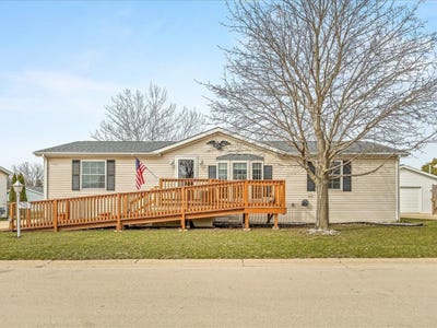 /international/us/5410-autumnash-lane-machesney-park-il-110106706614/