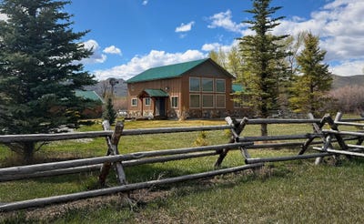 /international/us/4239-summit-dr-mackay-id-110107833585/