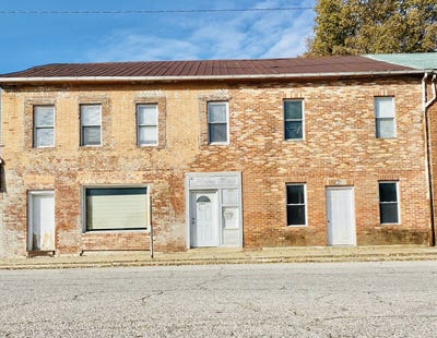 /international/us/326-6th-street-carrollton-il-110103414309/