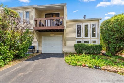 /international/us/1641-cove-court-naperville-il-110108914360/