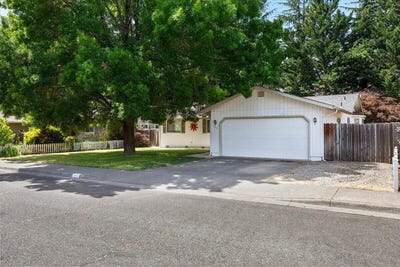 /international/us/1212-sw-cottonwood-street-grants-pass-or-110108089713/