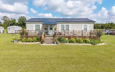 /international/us/21387-148th-st-live-oak-fl-110119945968/