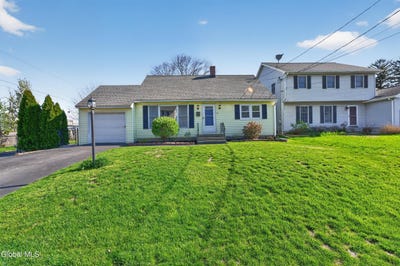 /international/us/25-woodbine-avenue-watervliet-ny-110107818765/