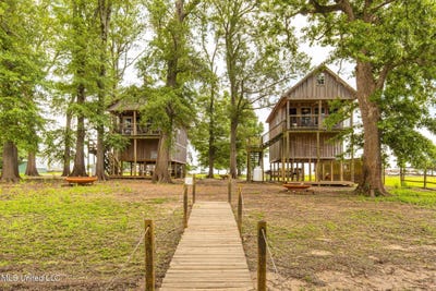 /international/us/2419-deerfield-road-yazoo-city-ms-110100471960/