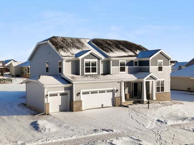 /international/us/908-yorktown-road-deforest-wi-110104539447/