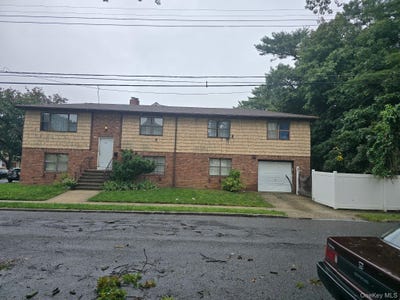 /international/us/223-03-101-avenue-queens-village-ny-110110353746/