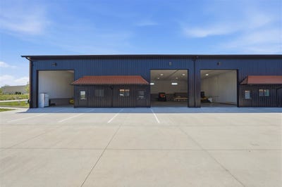 /international/us/2485-naples-ave-sw-iowacity-ia-110108153365/
