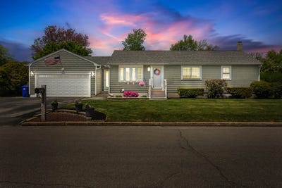/international/us/117-brady-circle-manchester-nh-110108491220/