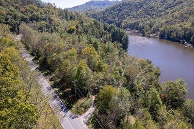 /international/us/bello-lago-ln-lot-5-tuckasegee-nc-110095428854/