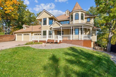 /international/us/1451-brookshire-court-new-brighton-mn-110108886685/