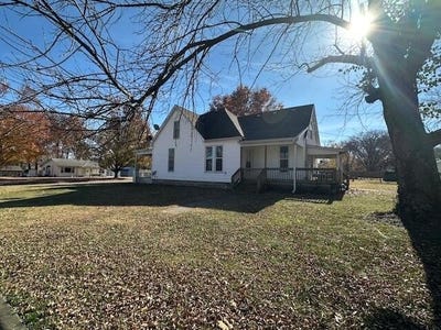 /international/us/939-n-lynn-street-nevada-mo-110107980826/