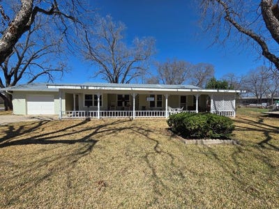 /international/us/1006-e-highway-st-fredericksburg-tx-110106255973/