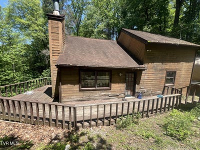 /international/us/705-se-laurel-lane-norton-va-110108149549/