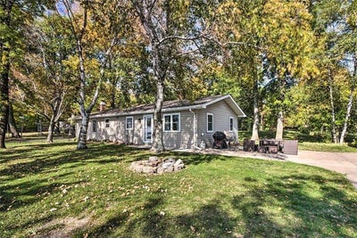 /international/us/9696-winona-way-south-harbor-twp-mn-110107729626/