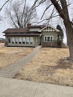 /international/us/528-w-pershing-drive-brooklyn-ia-110106153841/