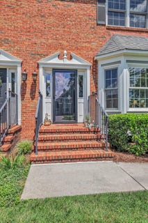 /international/us/1516-heritage-landing-drive-chattanooga-tn-110102543680/