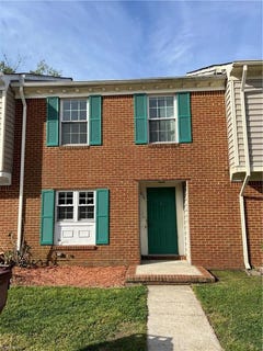 /international/us/824-huntly-drive-chesapeake-va-110107782620/