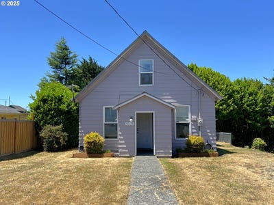 /international/us/1678-meade-st-north-bend-or-110100652850/
