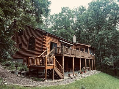 /international/us/61651-hawk-point-road-ferryville-wi-110101142317/