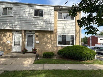 /international/us/975-n-york-street-elmhurst-il-110108451293/