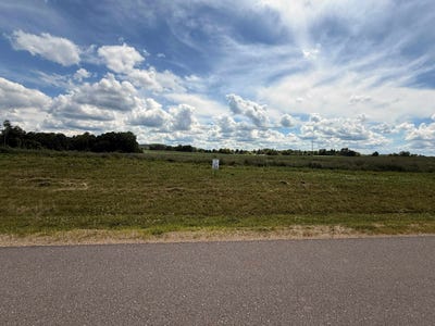 /international/us/betty-marie-way-lot-26-merrimac-wi-110081892380/