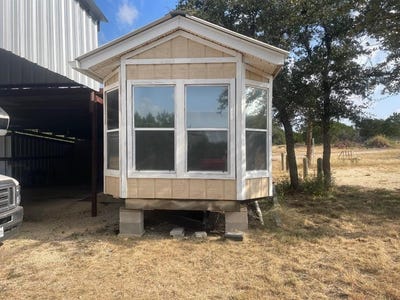 /international/us/19831-w-rr-337-camp-wood-tx-110103192898/